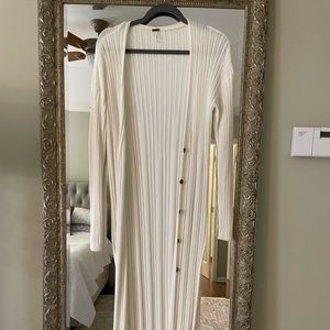 Free People gorgeous lightweight duster cardigan